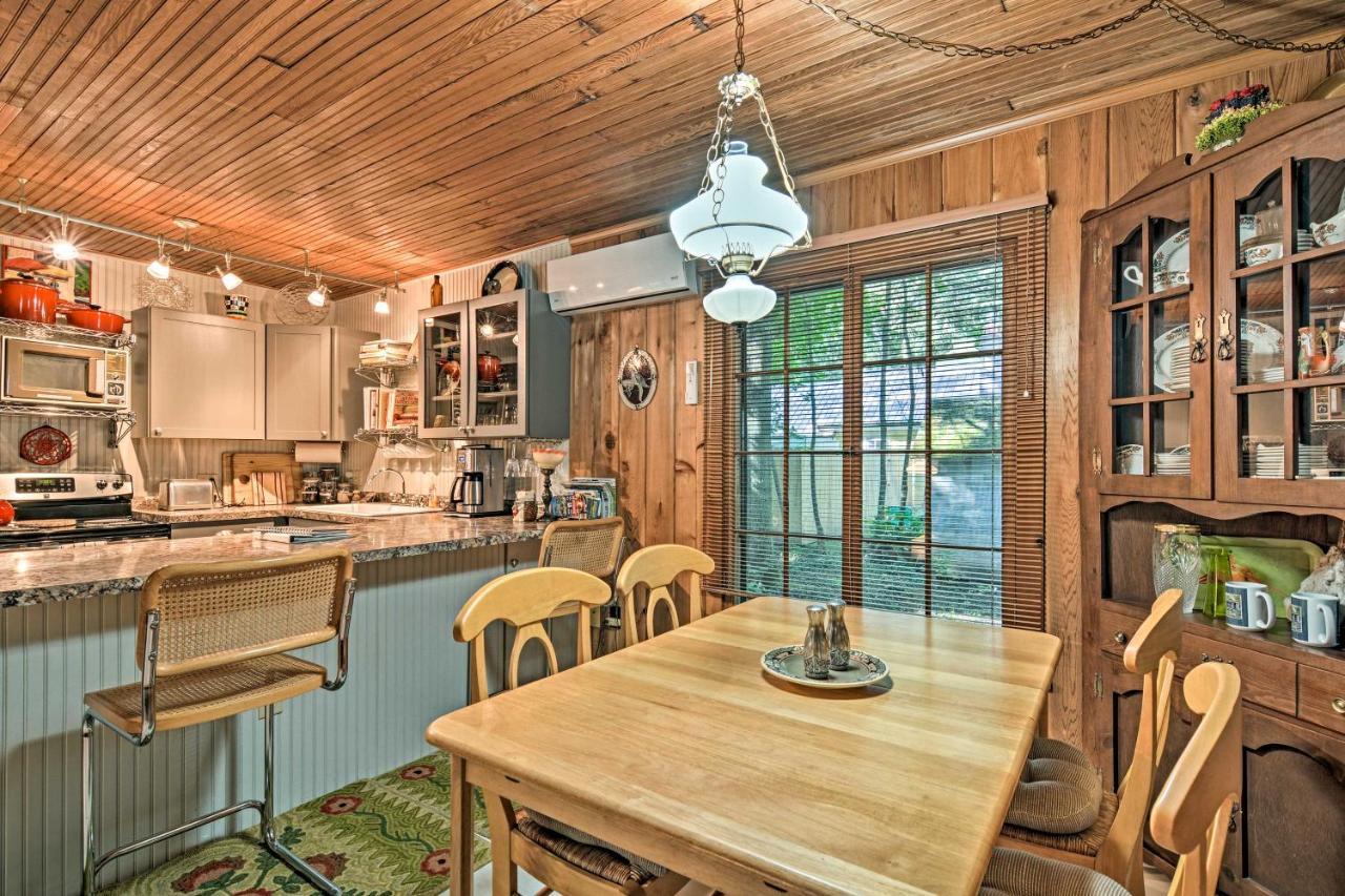 Pet-Friendly One Crow Cottage In Harbor Springs! Eksteriør billede