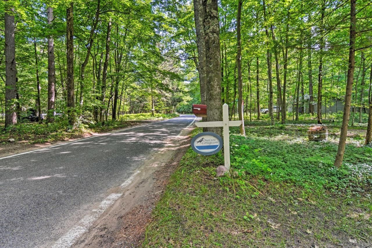 Pet-Friendly One Crow Cottage In Harbor Springs! Eksteriør billede