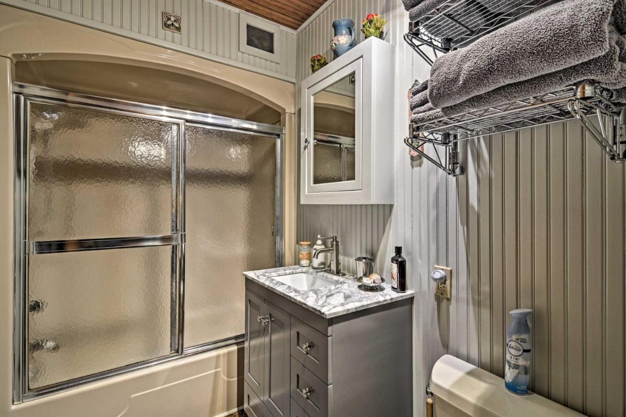 Pet-Friendly One Crow Cottage In Harbor Springs! Eksteriør billede